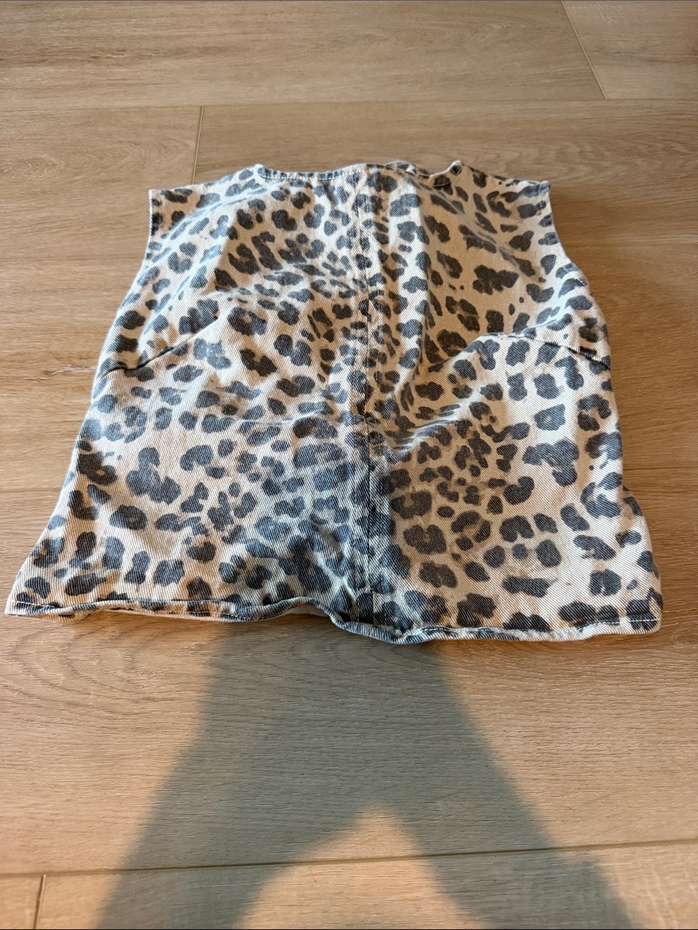 PrettyLittleThing Leopard Print Bike Shorts - Beige & Gray
